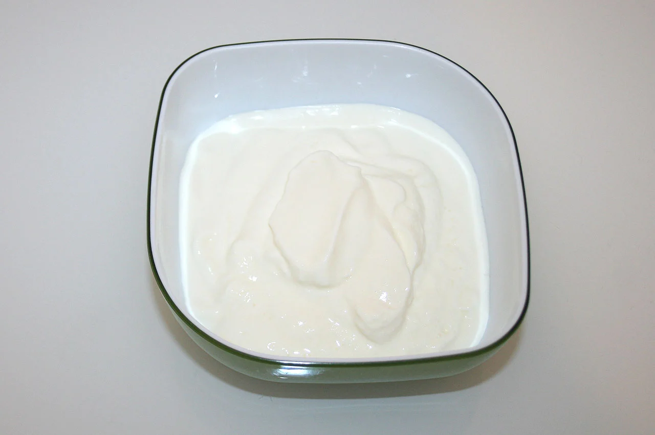 Does Plain Yogurt Clean the Womb? & Why?